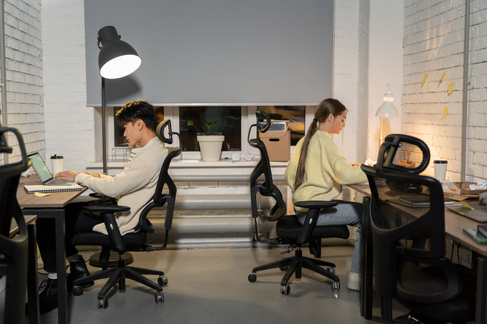 El importante papel de la iluminación adecuada en los ambientes laborales